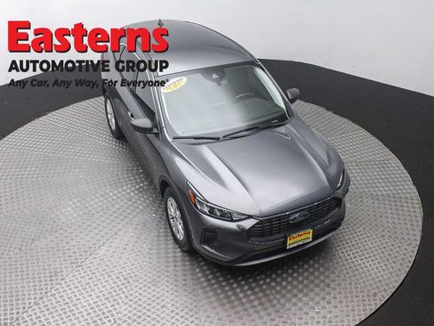 Used 2024 Ford Escape Active FWD image 3