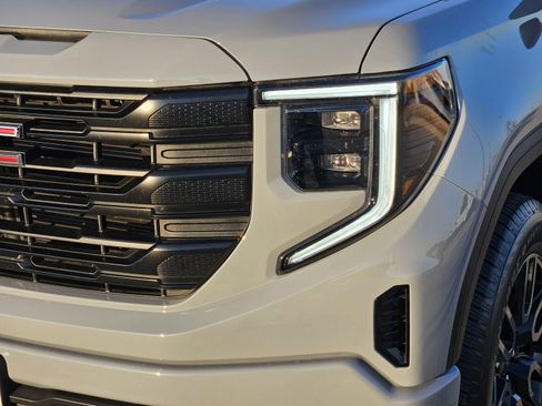 Certified 2024 GMC Sierra 1500 Pro w/ Graphite Edition image 11