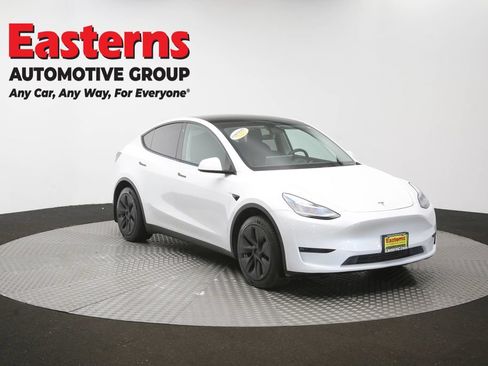 Used 2021 Tesla Model Y Long Range AWD/4WD image 45