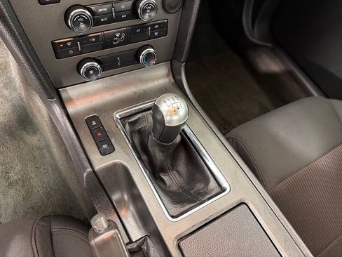 Used 2014 Ford Mustang Coupe RWD image 13