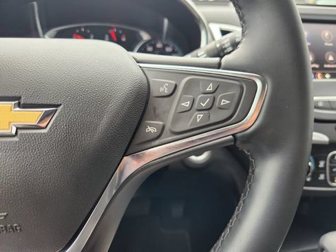 Used 2024 Chevrolet Equinox LT FWD image 30