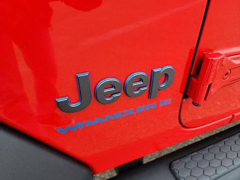 New 2025 Jeep Wrangler Unlimited Sport S 4xe w/ Convenience Group image 9