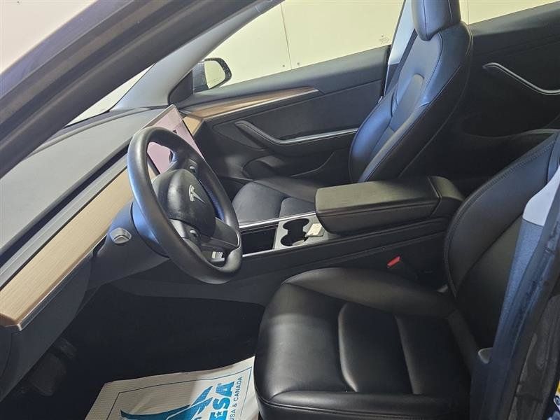 Used 2023 Tesla Model 3 Standard Range RWD image 5