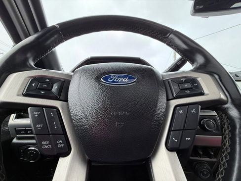 Used 2021 Ford F350 Platinum w/ FX4 Off-Road Package image 19