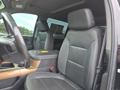 Used 2021 Chevrolet Silverado 2500 LTZ w/ Z71 Chrome Sport Edition image 19