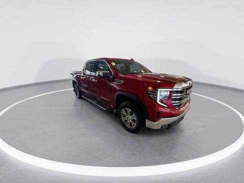 Used 2024 GMC Sierra 1500 SLT w/ SLT Convenience Package image 2