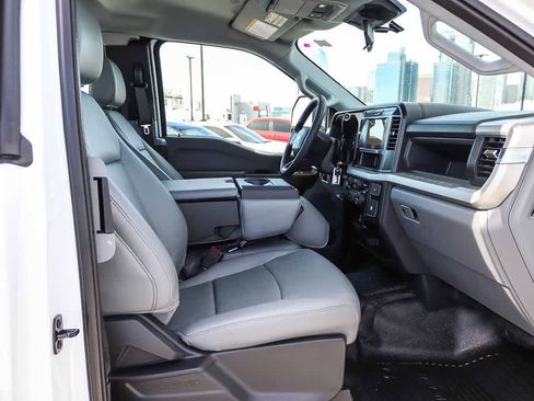 New 2026 Ford F250 XL w/ XL Chrome Package RWD image 16