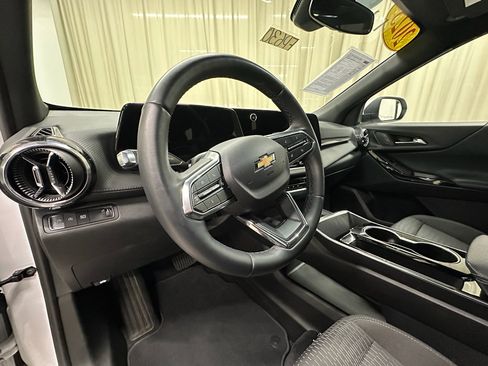 Certified 2025 Chevrolet Equinox LT image 23