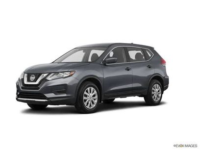 Used 2018 Nissan Rogue SV