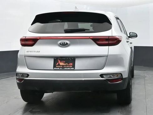 Used 2020 Kia Sportage LX w/ LX Popular Package image 8