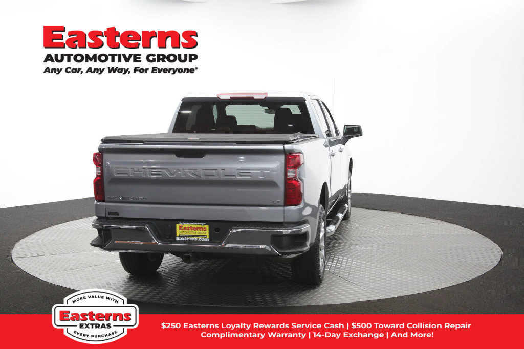 Used 2024 Chevrolet Silverado 1500 LT AWD/4WD image 43