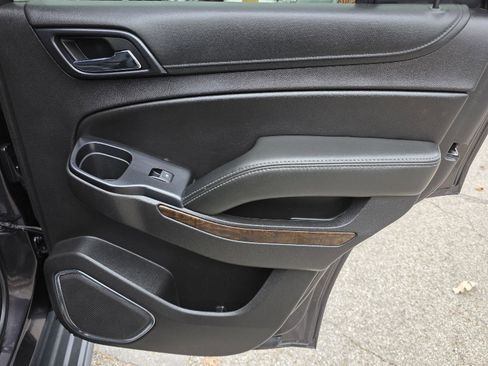 Used 2018 Chevrolet Tahoe LS image 27