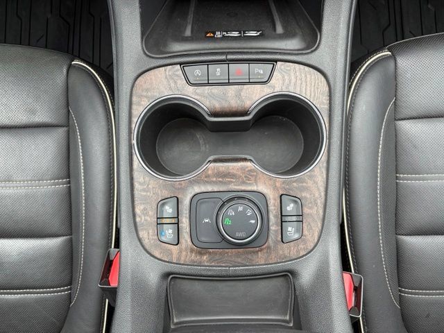 Used 2020 GMC Acadia Denali w/ Denali Ultimate Package AWD/4WD image 29