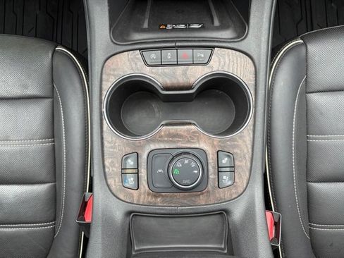Used 2020 GMC Acadia Denali w/ Denali Ultimate Package AWD/4WD image 29