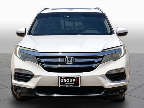 Used 2016 Honda Pilot Elite image 4