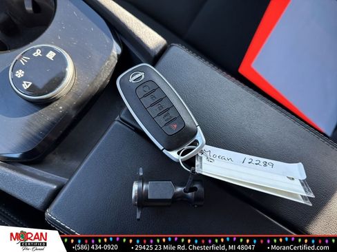 Used 2024 Nissan Rogue S image 28