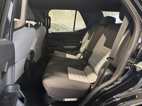 Used 2025 Toyota 4Runner TRD Off-Road image 24