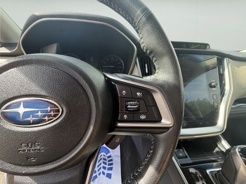 Used 2022 Subaru Outback Limited AWD/4WD image 18