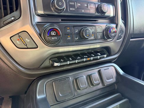 Used 2016 GMC Sierra 2500 SLT w/ Duramax Plus Package image 27