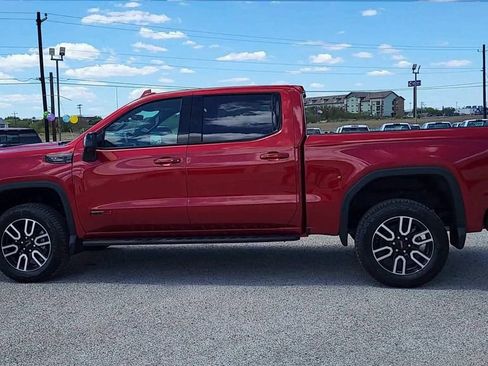 New 2026 GMC Sierra 1500 AT4 w/ AT4 Premium Package image 5