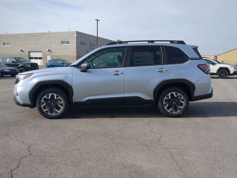 Used 2026 Subaru Forester Premium AWD/4WD image 7