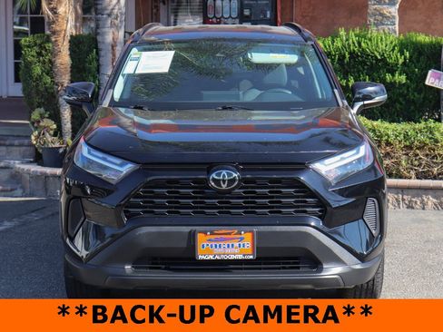 Used 2022 Toyota RAV4 XLE image 3