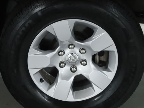 Used 2023 RAM 1500 Big Horn AWD/4WD image 41