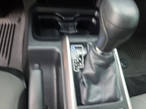 Used 2022 Toyota Tacoma SR5 image 28