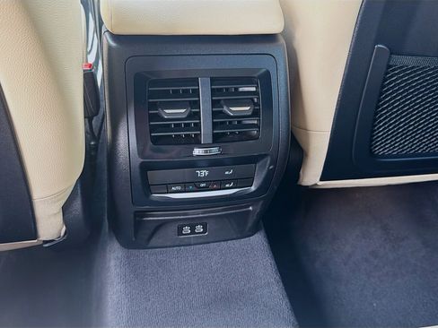 Used 2023 BMW X3 xDrive30i w/ Premium Package w/ZPA AWD/4WD image 22