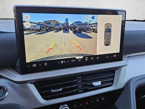 New 2026 Ford Explorer Active w/ Active Comfort Package image 13