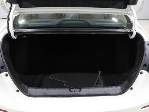 Used 2019 Honda Insight LX image 4