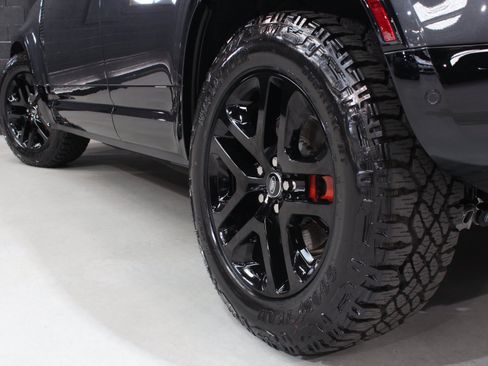 Used 2023 Land Rover Defender 110 X AWD/4WD image 23