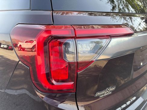 Used 2021 GMC Acadia AT4 w/ Technology Package AWD/4WD image 18
