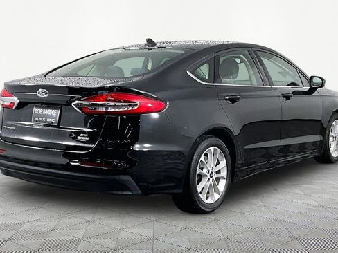 Used 2020 Ford Fusion SE FWD image 6