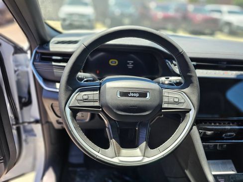 New 2026 Jeep Grand Cherokee L 4WD image 21