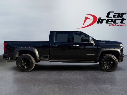 Used 2023 Chevrolet Silverado 2500 High Country w/ Z71 Off-Road Package image 14
