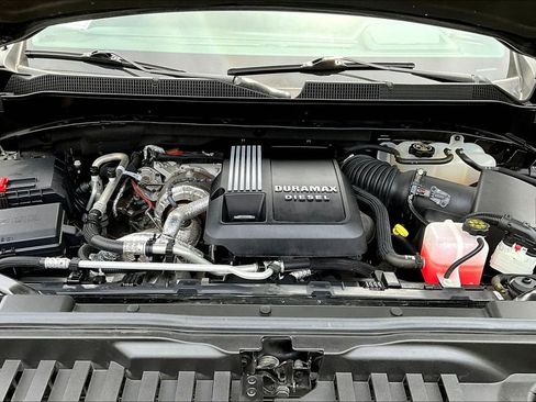 Used 2023 Chevrolet Silverado 1500 RST AWD/4WD image 29