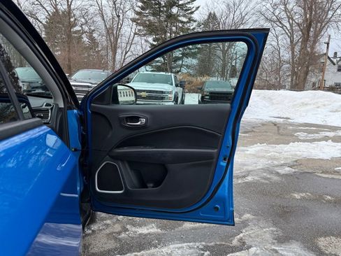 Used 2020 Jeep Compass Altitude image 28