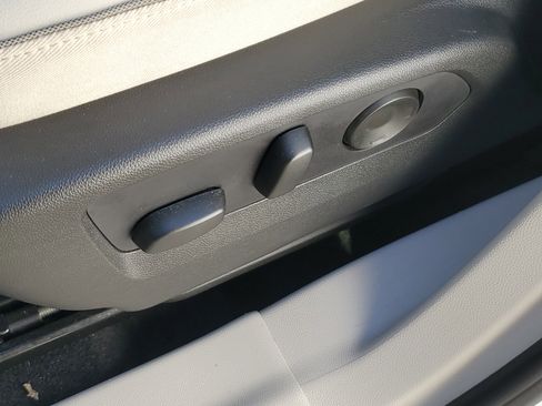 Used 2022 Buick Envision Essence w/ Safety Package image 20