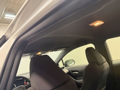 Used 2021 Toyota Corolla SE image 11