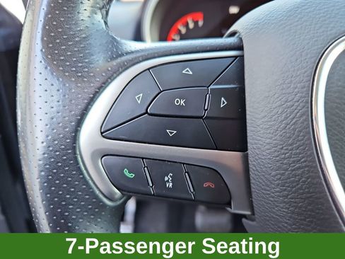 Used 2019 Dodge Durango SXT image 11