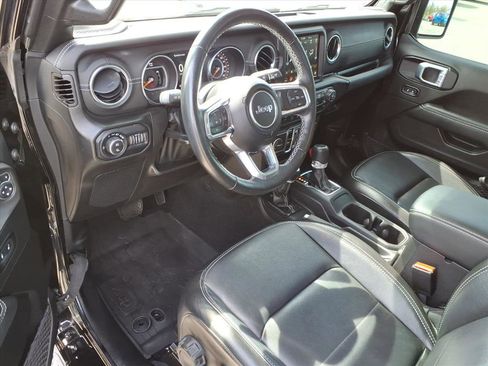 Used 2022 Jeep Gladiator Overland w/ Popular Equipment Package image 14