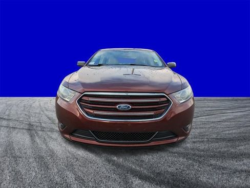 Used 2015 Ford Taurus Limited image 9