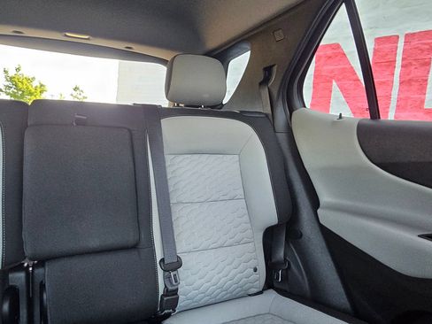 Used 2020 Chevrolet Equinox LS w/ LS Convenience Package FWD image 26