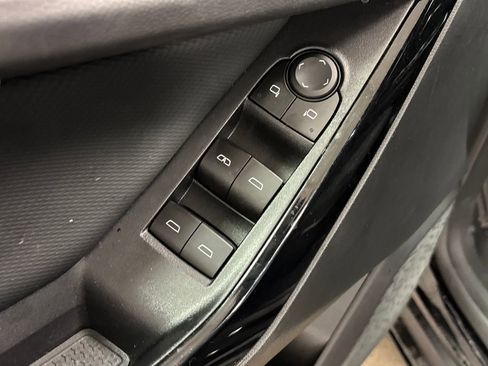 Used 2026 Chevrolet Equinox LT FWD image 21