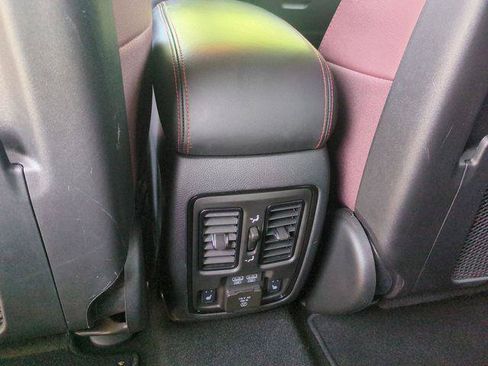 Certified 2025 Dodge Durango GT AWD/4WD image 18