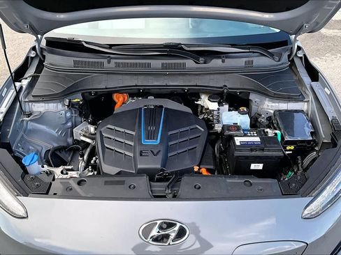 Used 2023 Hyundai Kona SEL FWD image 9