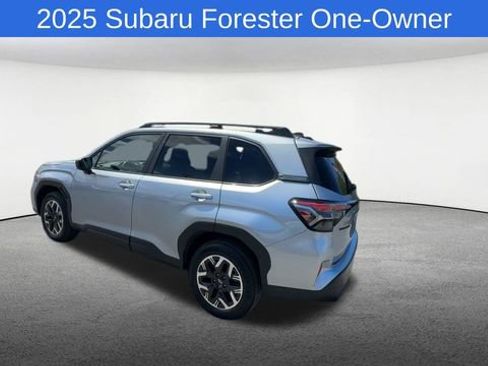 Used 2025 Subaru Forester Premium w/ Convenience Package #1 AWD/4WD image 7