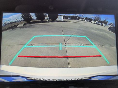 Used 2024 Toyota Camry SE image 15