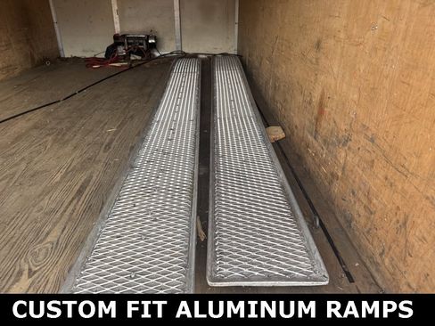 Used 2015 Ford E-350 and Econoline 350 Super Duty image 42